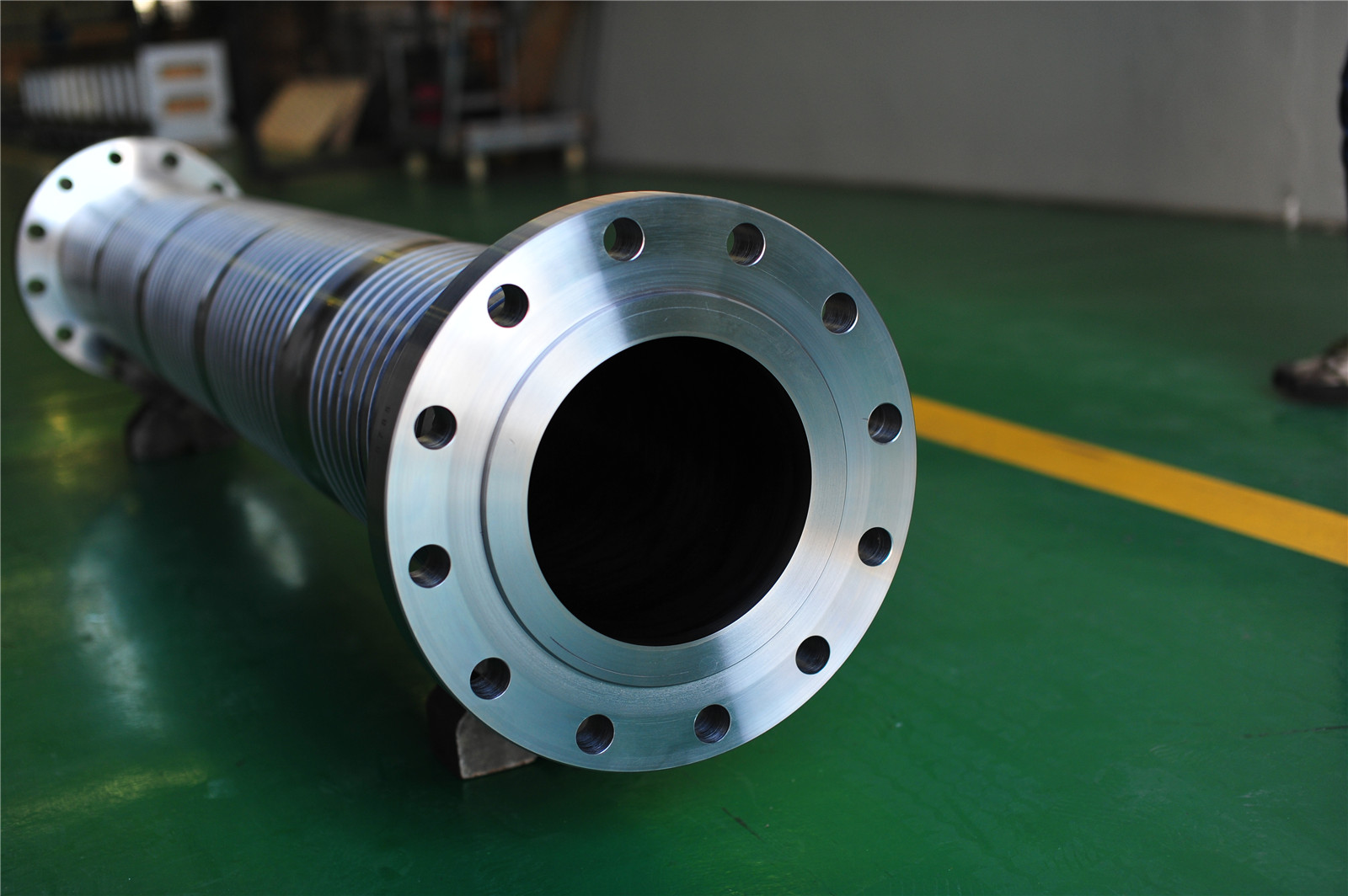 کوویڈ -19 ، اسے چھوڑ دو یا اس کے ساتھ رہو!